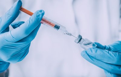 Граждане могут принять участие в пострегистрационном клиническом исследование вакцины против COVID-1